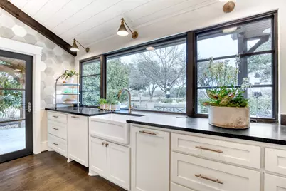 5929 Club Oaks Drive, Dallas, TX 75248 - Photo 12