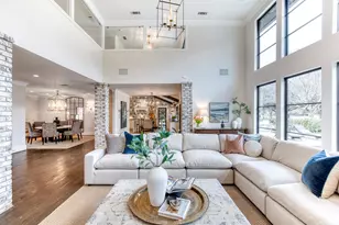 5929 Club Oaks Dr, Dallas, TX 75248 - Photo 8