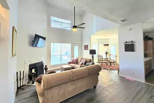 2116 Tanglewood Blvd, Pottsboro, TX 75076 - Photo 2