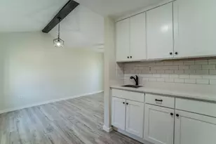 5914 Victor St, Dallas, TX 75214 - Photo 32