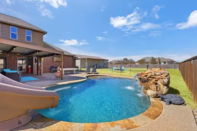 115 Loycie Circle, Waxahachie, TX 75165 - Photo 2