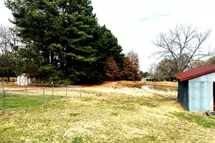 1525 Mansfield Rd, Reno, TX 75462 - Photo 32