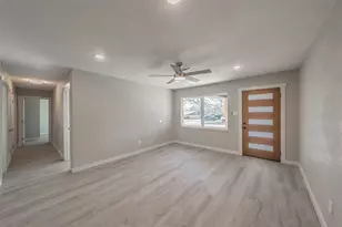 2007 Edgewood Dr, Bridgeport, TX 76426 - Photo 6