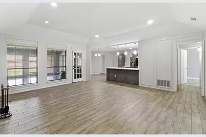 3801 Runge Court E, Irving, TX 75038 - Photo 6