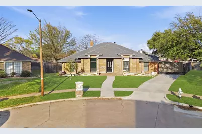 3801 Runge Court E, Irving, TX 75038 - Photo 2