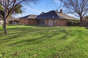 3801 Runge Ct E, Irving, TX 75038 - Photo 34