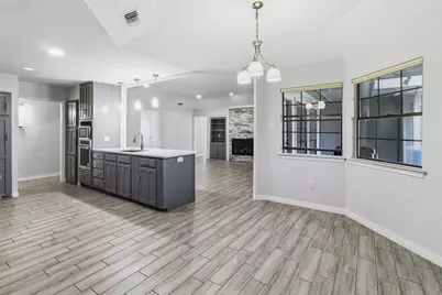 3801 Runge Court E, Irving, TX 75038 - Photo 10