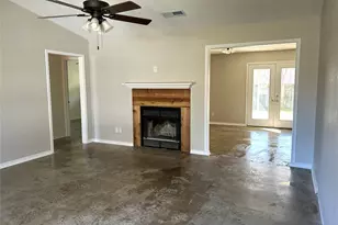 1104 Meadow Dr, Athens, TX 75751 - Photo 2