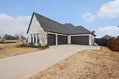 401 Ambergate Drive, Denton, TX 76208 - Photo 40