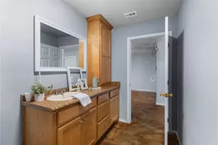 702 Main St, Windom, TX 75492 - Photo 10