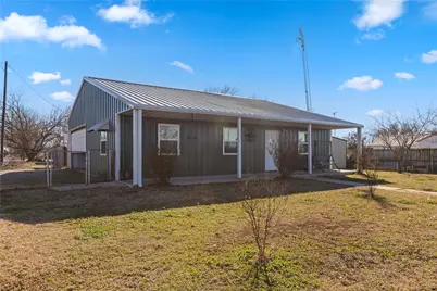 702 Main Street, Windom, TX 75492 - Photo 2