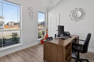 1236 Sylvia St, DeSoto, TX 75115 - Photo 4