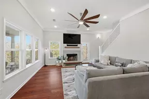 404 Hacienda Dr, Pottsboro, TX 75076 - Photo 4