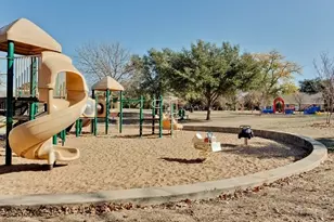 10656 Cox Ln, Dallas, TX 75229 - Photo 32