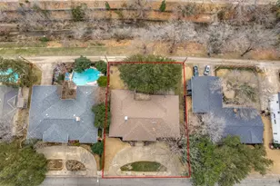 10656 Cox Ln, Dallas, TX 75229 - Photo 26