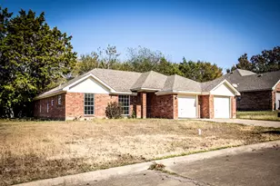 1884 Nottingham Dr, Kaufman, TX 75142 - Photo 2