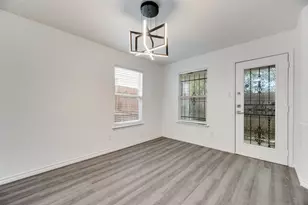 812 Isla Verde Plaza, Dallas, TX 75211 - Photo 6