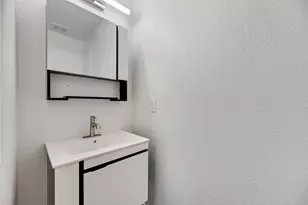 812 Isla Verde Plaza, Dallas, TX 75211 - Photo 18