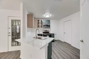 812 Isla Verde Plaza, Dallas, TX 75211 - Photo 8