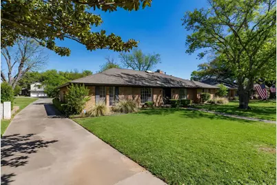 1813 Lakeside Drive, Arlington, TX 76013 - Photo 8