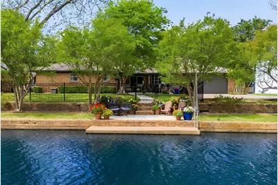 1813 Lakeside Drive, Arlington, TX 76013 - Photo 2