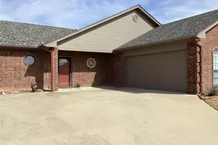 6507 Shadowview Ct, Mineral Wells, TX 76067 - Photo 2