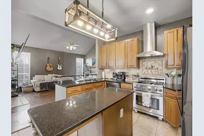 7921 Crystal Creek Circle, Fort Worth, TX 76137 - Photo 18