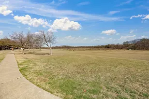 7921 Crystal Creek Cir, Fort Worth, TX 76137 - Photo 32