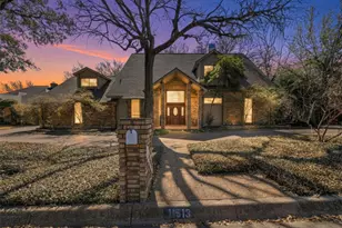 11513 Blue Creek Dr, Fort Worth, TX 76008 - Photo 2