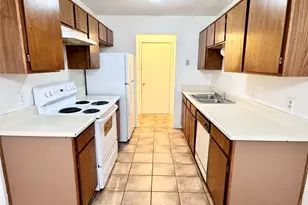 3732 Hulen Park Cir, Fort Worth, TX 76123 - Photo 6