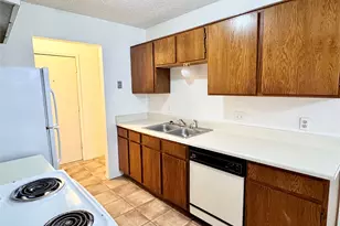 3732 Hulen Park Cir, Fort Worth, TX 76123 - Photo 8