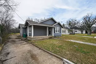 205 S Mable St, Ferris, TX 75125 - Photo 2