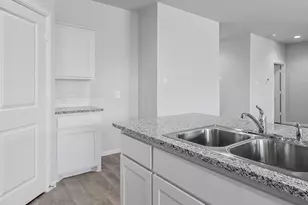 312 Perk St, Keene, TX 76059 - Photo 8