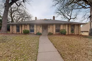 2712 Lincoln Dr, Arlington, TX 76006 - Photo 2