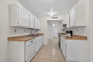 1918 Lamont Dr, Garland, TX 75040 - Photo 24