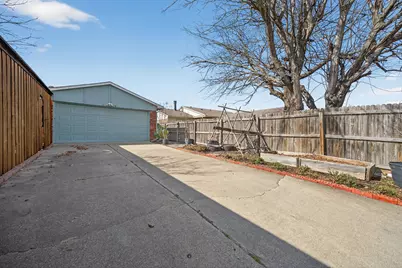 1918 Lamont Drive, Garland, TX 75040 - Photo 32