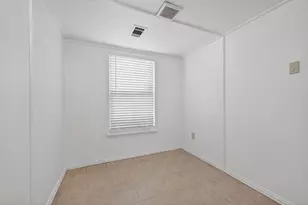 1918 Lamont Dr, Garland, TX 75040 - Photo 22