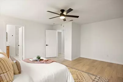 2221 Refugio Avenue, Fort Worth, TX 76164 - Photo 18