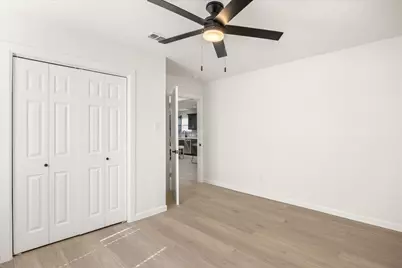 2221 Refugio Avenue, Fort Worth, TX 76164 - Photo 26