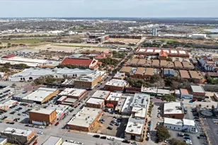 2221 Refugio Ave, Fort Worth, TX 76164 - Photo 32