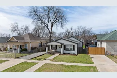 2221 Refugio Avenue, Fort Worth, TX 76164 - Photo 2