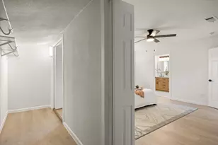 2221 Refugio Ave, Fort Worth, TX 76164 - Photo 16