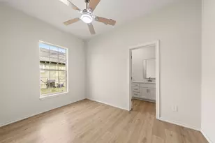 805 Clifton St, Waco, TX 76704 - Photo 8