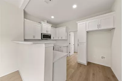 805 Clifton Street, Waco, TX 76704 - Photo 4