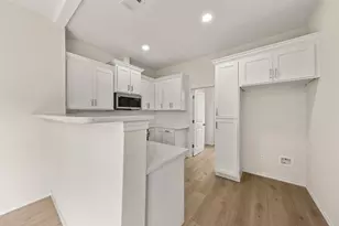 805 Clifton St, Waco, TX 76704 - Photo 4