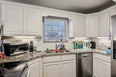 1733 Shawnee Drive, Cleburne, TX 76033 - Photo 14