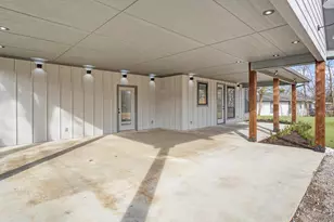 510 W Bells Blvd, Bells, TX 75414 - Photo 8