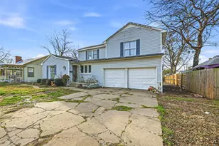 2305 Stanford St, Greenville, TX 75401 - Photo 4