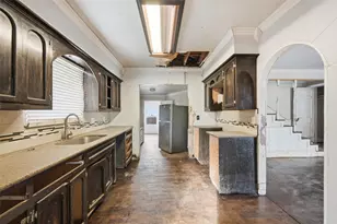 2305 Stanford St, Greenville, TX 75401 - Photo 8