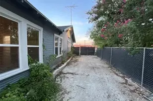 203 N Archer St, Groesbeck, TX 76642 - Photo 4